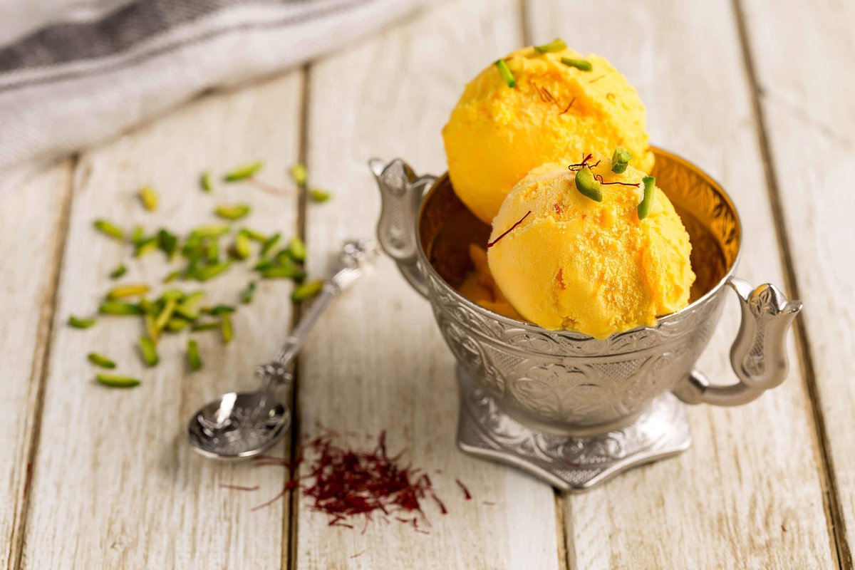 ice cream with saffron5